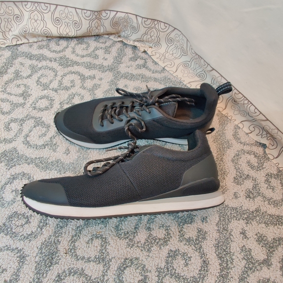 H&M Men's Black & Gray Lace Up Breathable Leather Toe Athletic Gym Shoes 10.5 - Picture 4 of 11